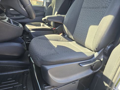 Used 2022 Mercedes-Benz Metris image 30