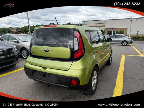 Used 2018 Kia Soul FWD image 5