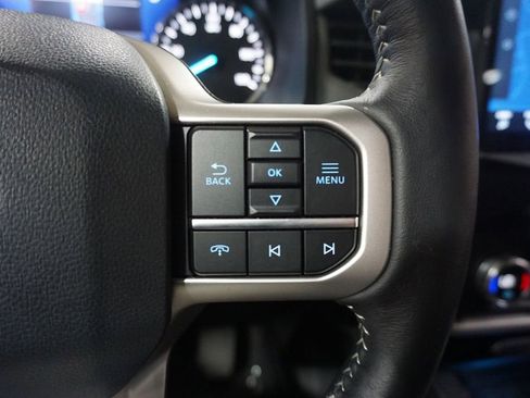 Used 2024 Ford Expedition XLT RWD image 9