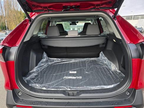 New 2025 Toyota RAV4 XLE image 16