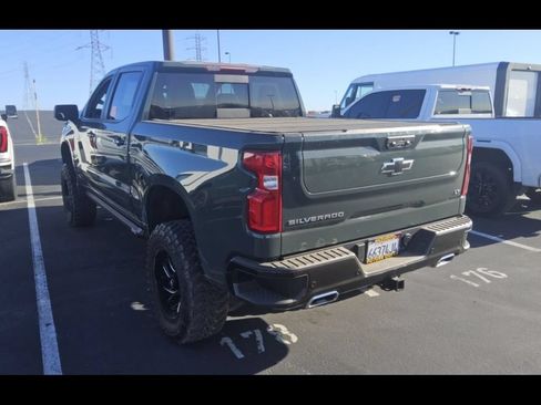 Used 2026 Chevrolet Silverado 1500 LT Trail Boss w/ LT Trail Boss Premium Package AWD/4WD image 9