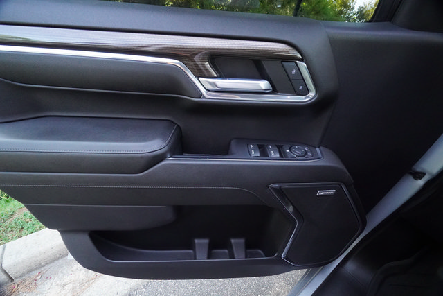 Used 2022 Chevrolet Silverado 1500 RST w/ RST All Star Premium Package AWD/4WD image 11