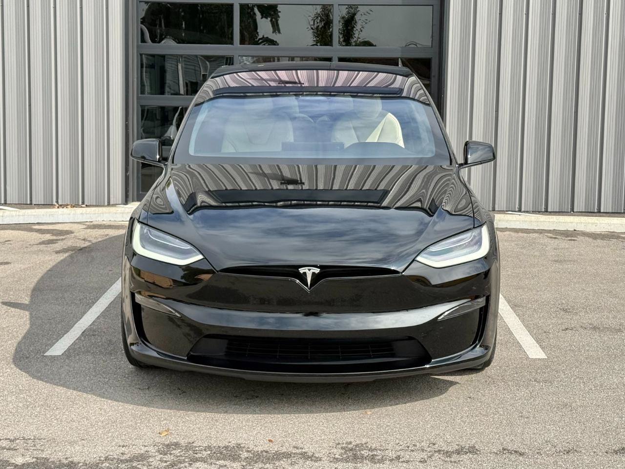Used 2023 Tesla Model X AWD/4WD image 2