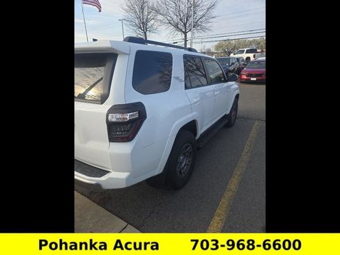 Used 2024 Toyota 4Runner TRD Off-Road Premium image 3