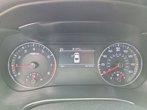 Used 2024 Kia Forte LXS w/ LXS Technology Package FWD image 18
