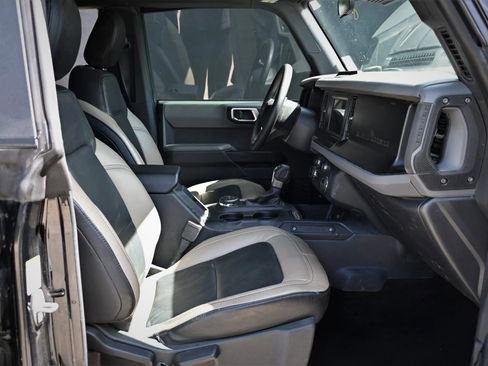 Used 2022 Ford Bronco 4-Door image 18