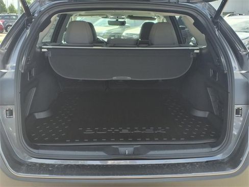 New 2025 Subaru Outback Premium image 20