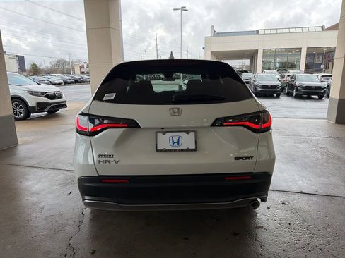 Certified 2024 Honda HR-V Sport image 4