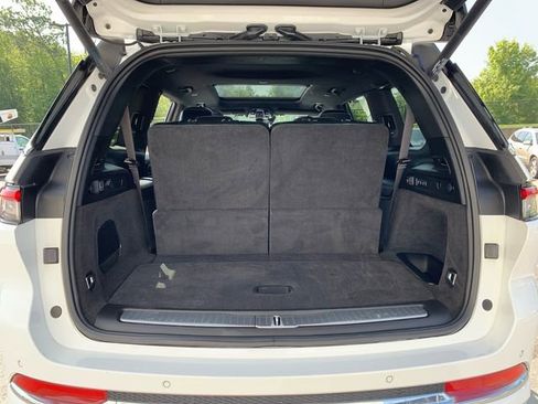 Used 2022 Jeep Grand Cherokee L Overland w/ Luxury Tech Group IV image 13