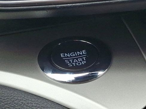 Certified 2022 Ford Explorer XLT w/ Equipment Group 202A image 24