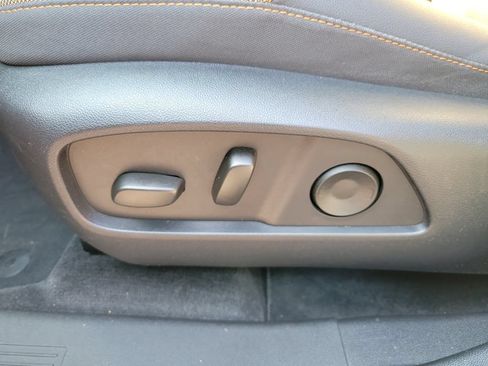 Used 2025 Chevrolet Equinox ACTIV w/ Safety and Technology Package AWD/4WD image 21