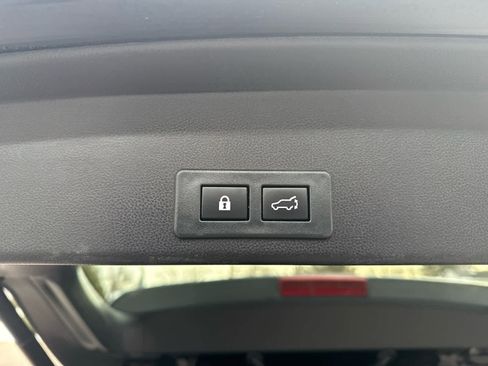 Used 2023 Subaru Ascent Limited image 18