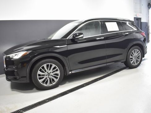 Used 2025 INFINITI QX50 Luxe image 2