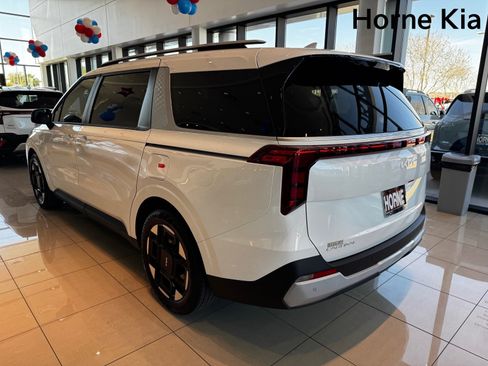 New 2026 Kia Carnival EX image 5