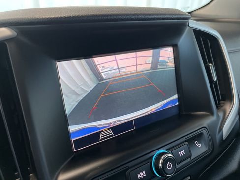 Used 2023 GMC Terrain SLE image 12