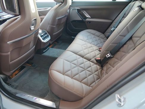 New 2026 BMW 740i w/ Premium Package RWD image 19