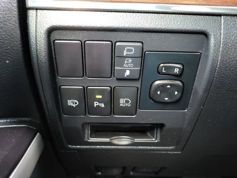 Used 2021 Toyota Land Cruiser Heritage Edition AWD/4WD image 20