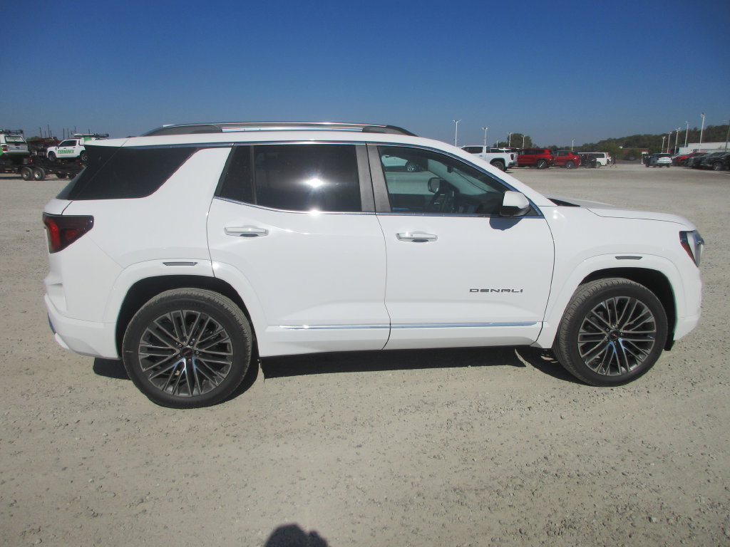 New 2027 GMC Terrain Denali AWD/4WD image 3