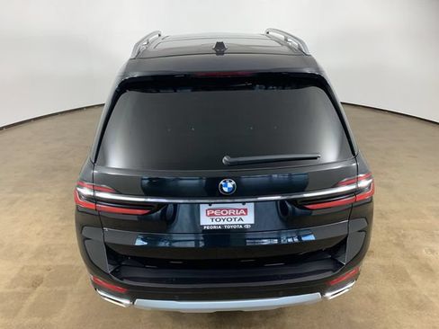 Used 2025 BMW X7 xDrive40i AWD/4WD image 11