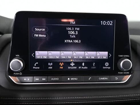 Used 2025 Nissan Rogue SV FWD image 26