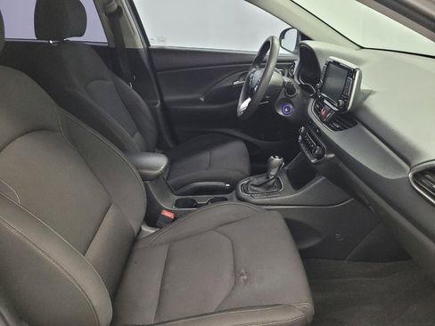 Used 2018 Hyundai Elantra GT FWD image 21