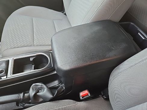 Used 2022 Toyota Tacoma SR image 60