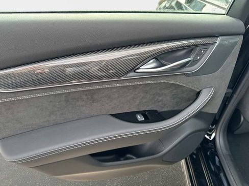 New 2026 Cadillac CT5 V image 10