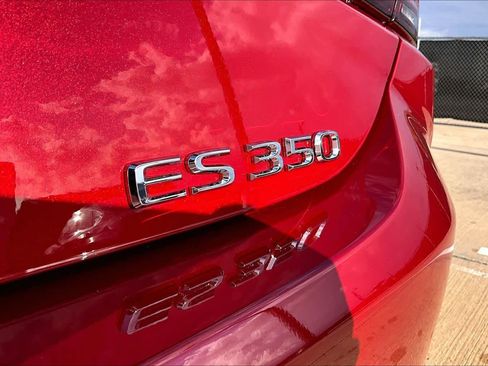New 2025 Lexus ES 350 w/ Premium Package image 15