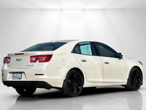 Used 2014 Chevrolet Malibu LTZ FWD image 3