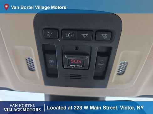 Used 2019 Toyota Camry XLE image 22