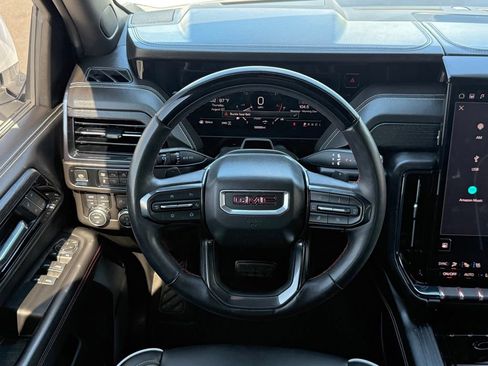 Used 2025 GMC Yukon AT4 Ultimate AWD/4WD image 23