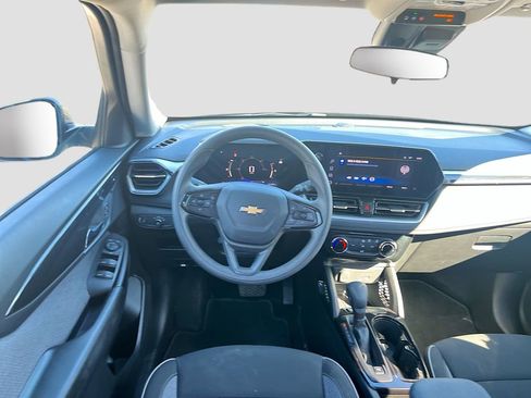 Used 2024 Chevrolet TrailBlazer LT FWD image 21