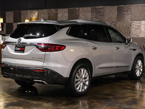 Used 2018 Buick Enclave Premium w/ Experience Buick Package image 10
