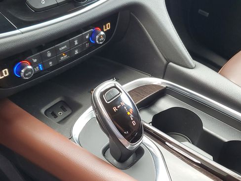 Used 2019 Buick Enclave Avenir w/ Avenir Technology Package image 31