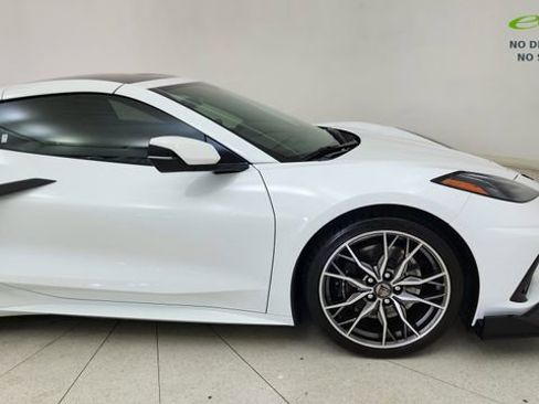 Used 2023 Chevrolet Corvette Stingray Premium Cpe w/ Z51 Performance Package image 7