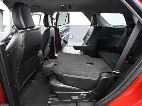 Used 2023 Ford Explorer XLT w/ Equipment Group 202A image 40