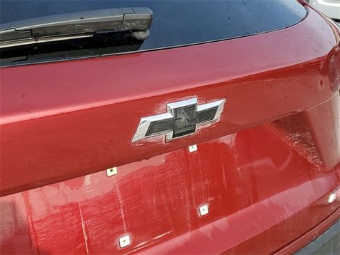 Certified 2025 Chevrolet Trax RS w/ Driver Confidence Package image 30