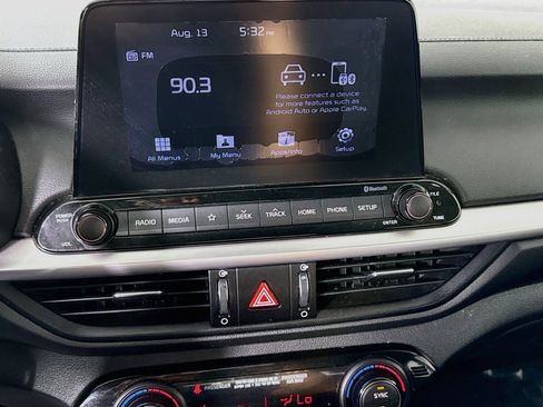 Used 2019 Kia Forte LXS FWD image 18