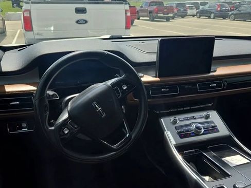 Used 2020 Lincoln Aviator Reserve w/ Equipment Group 202A AWD/4WD image 8