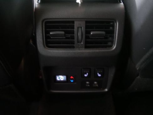 Used 2023 Nissan Rogue Platinum AWD/4WD image 20