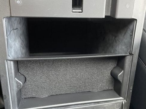 Used 2023 Ford Explorer XLT w/ Equipment Group 202A image 37