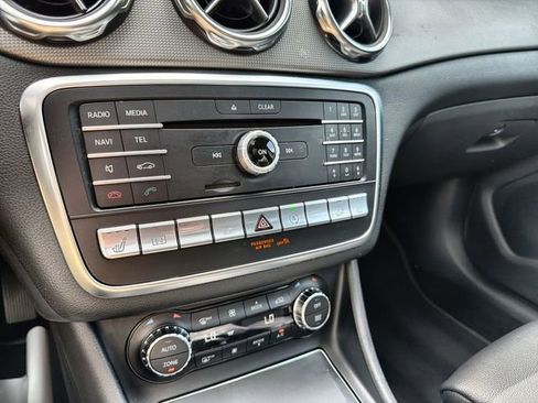 Used 2020 Mercedes-Benz GLA 250 4MATIC image 16