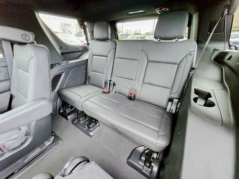 Used 2023 Chevrolet Tahoe LT w/ LT Signature Package image 32