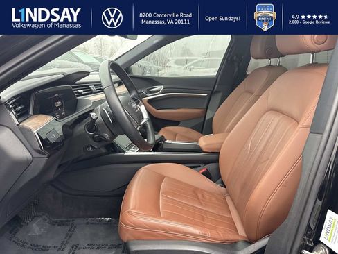 Used 2022 Audi e-tron Premium image 9