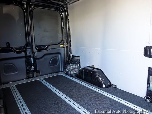 Used 2023 Ford Transit 250 Medium Roof AWD image 21
