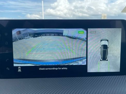 New 2025 Nissan Kicks SR image 12