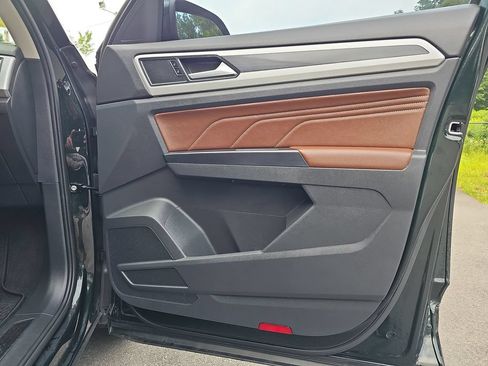 Used 2021 Volkswagen Atlas SEL R-Line AWD/4WD image 22