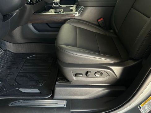 New 2026 GMC Sierra 1500 SLT w/ SLT Premium Package image 10