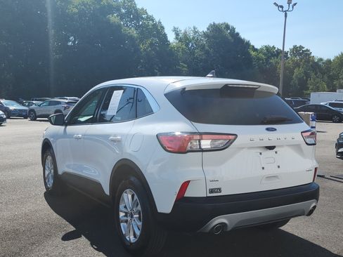 Used 2022 Ford Escape SE AWD/4WD image 3