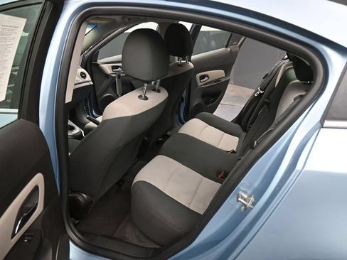 Used 2012 Chevrolet Cruze LS FWD image 23